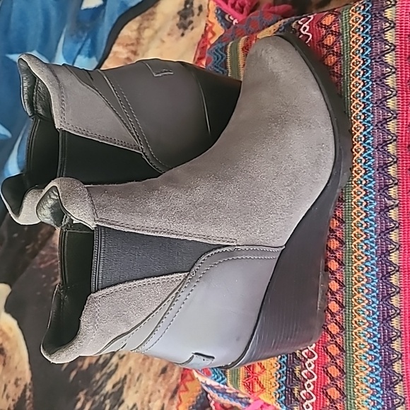 Sorel Women's Booties - Picture 2 of 5